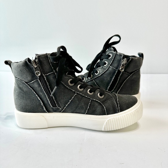 Blowfish Shoes - Blowfish Malibu Corrine Women's High-Top Sneakers Size 5.5 Washed Gray Zip-Up